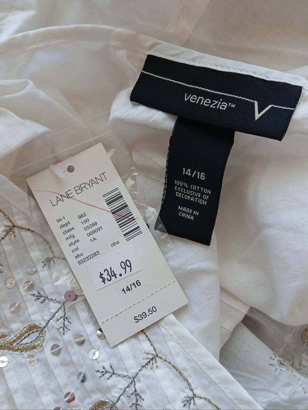 Lane Bryant Venezia White Embroidered Sleeveless Top With Sequins Size 14/16 NWT - Picture 3 of 3
